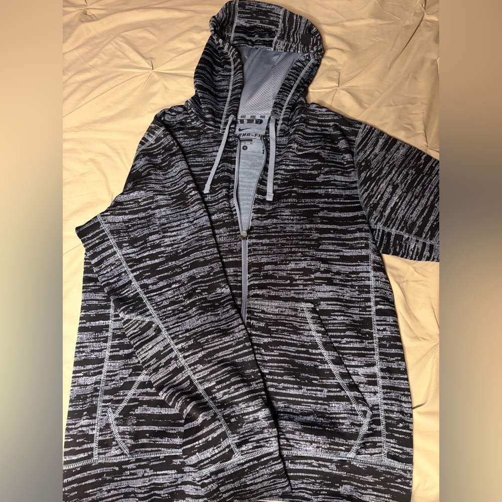 Nike Black and Gray Therma-Fit Zip up